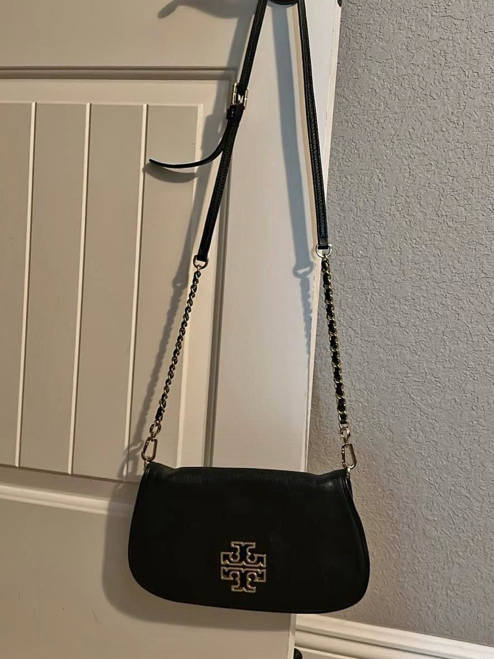 SOLD!! Tory Burch Black Leather Crossbody with Gold Logo
